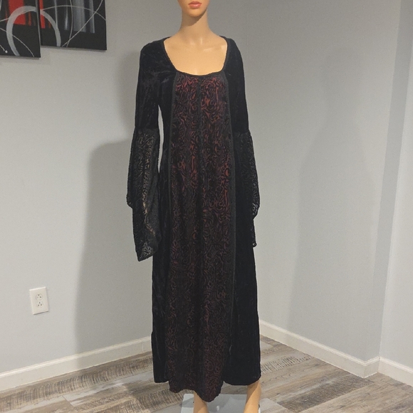 Lip Service Vintage Wimsigoth Vampire Gothic Black and Red Long Sleeve Dress - Picture 2 of 15